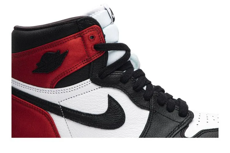 Air Jordan Wmns Air Jordan 1 Retro High 'Satin Black Toe', Red