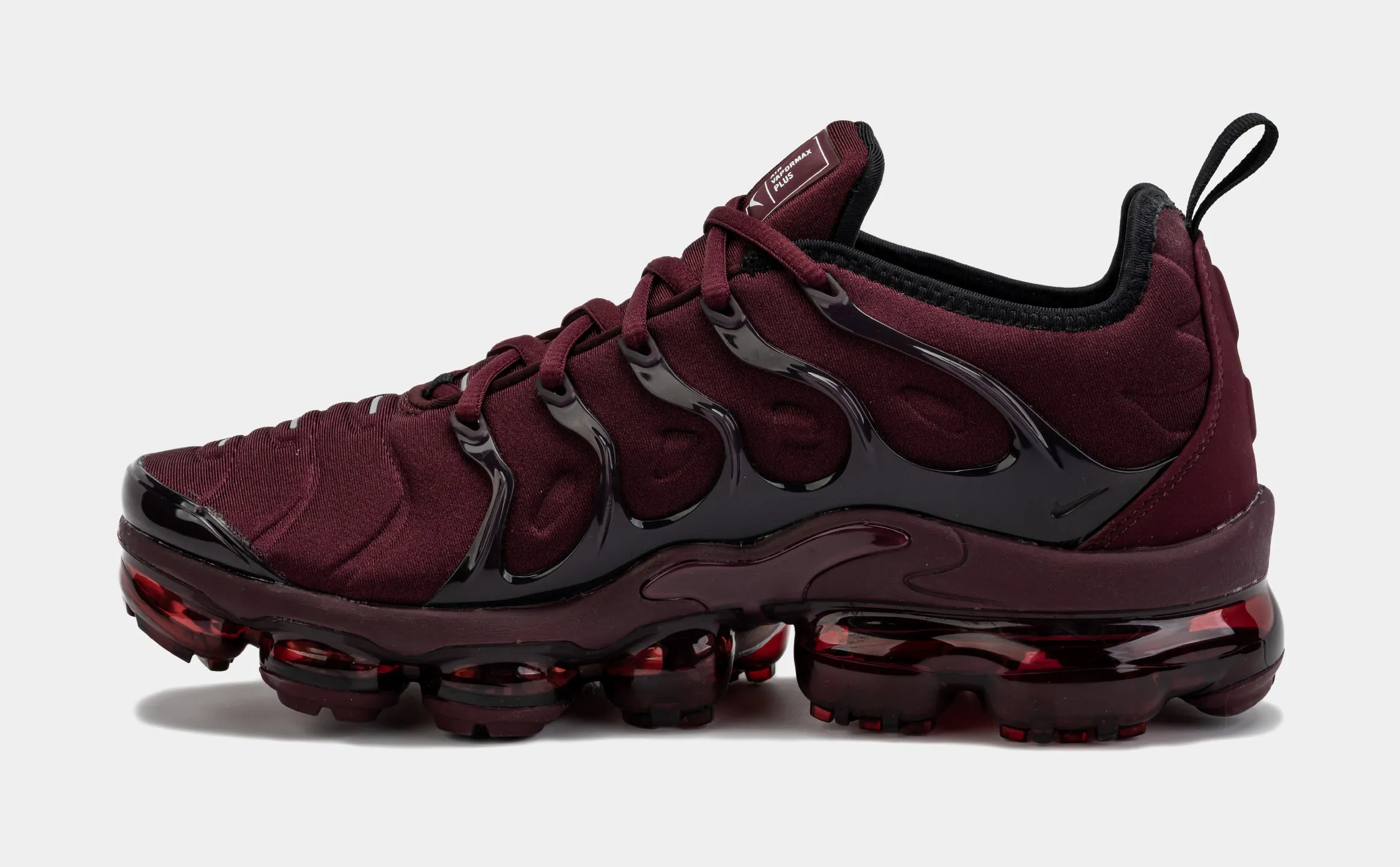 Air VaporMax Plus Night Maroon Mens Running Shoes (Night Maroon)