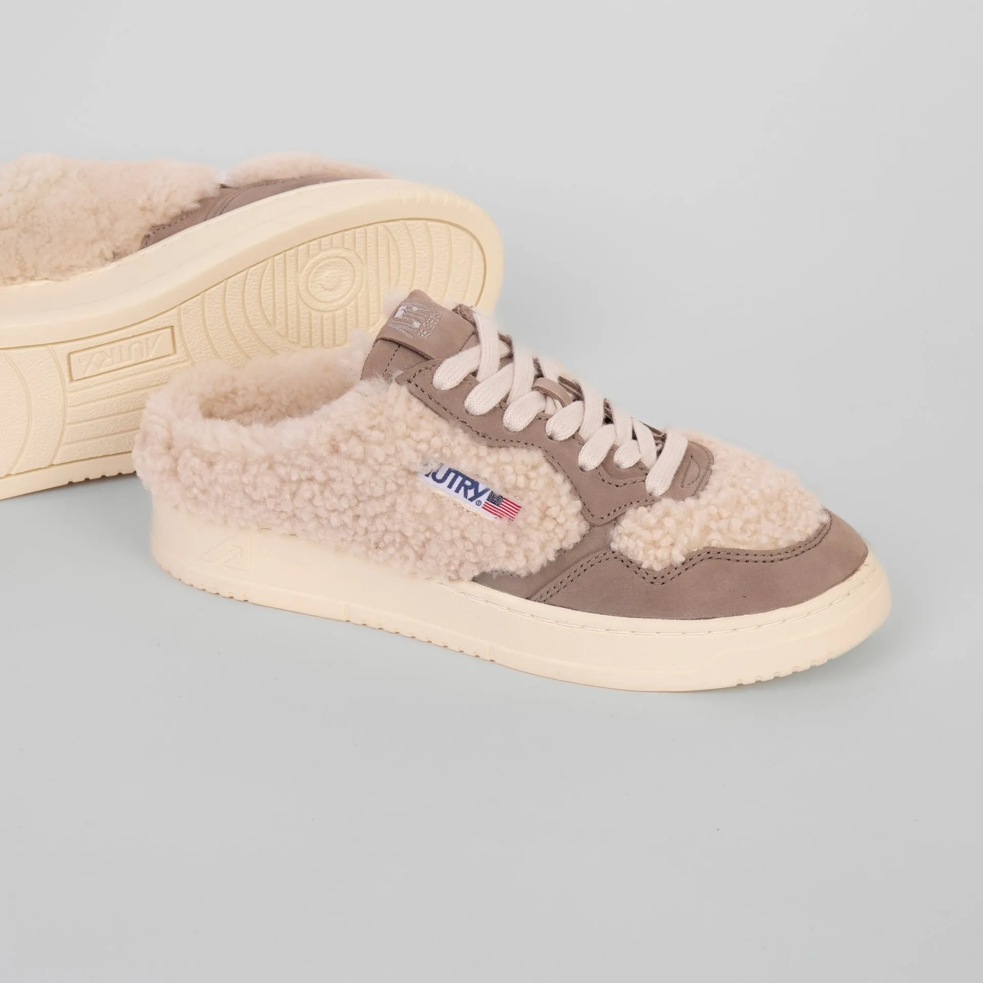 AUTRY SNEAKERS MULW-NR 01 IVORY