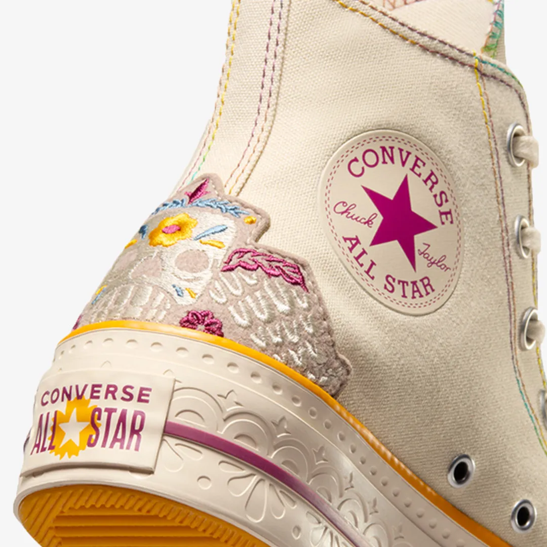 Converse | CHUCK TAYLOR ALL STAR LIFT HI  { NATURAL IVORY/LEGEND BERRY