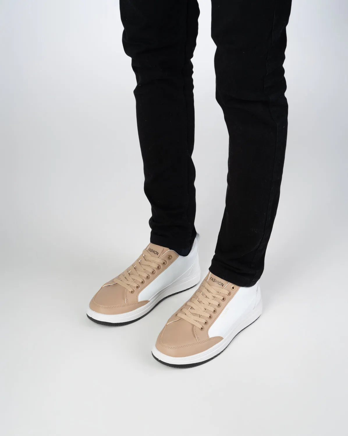 Fashion Skateboarding Shoes / Camel