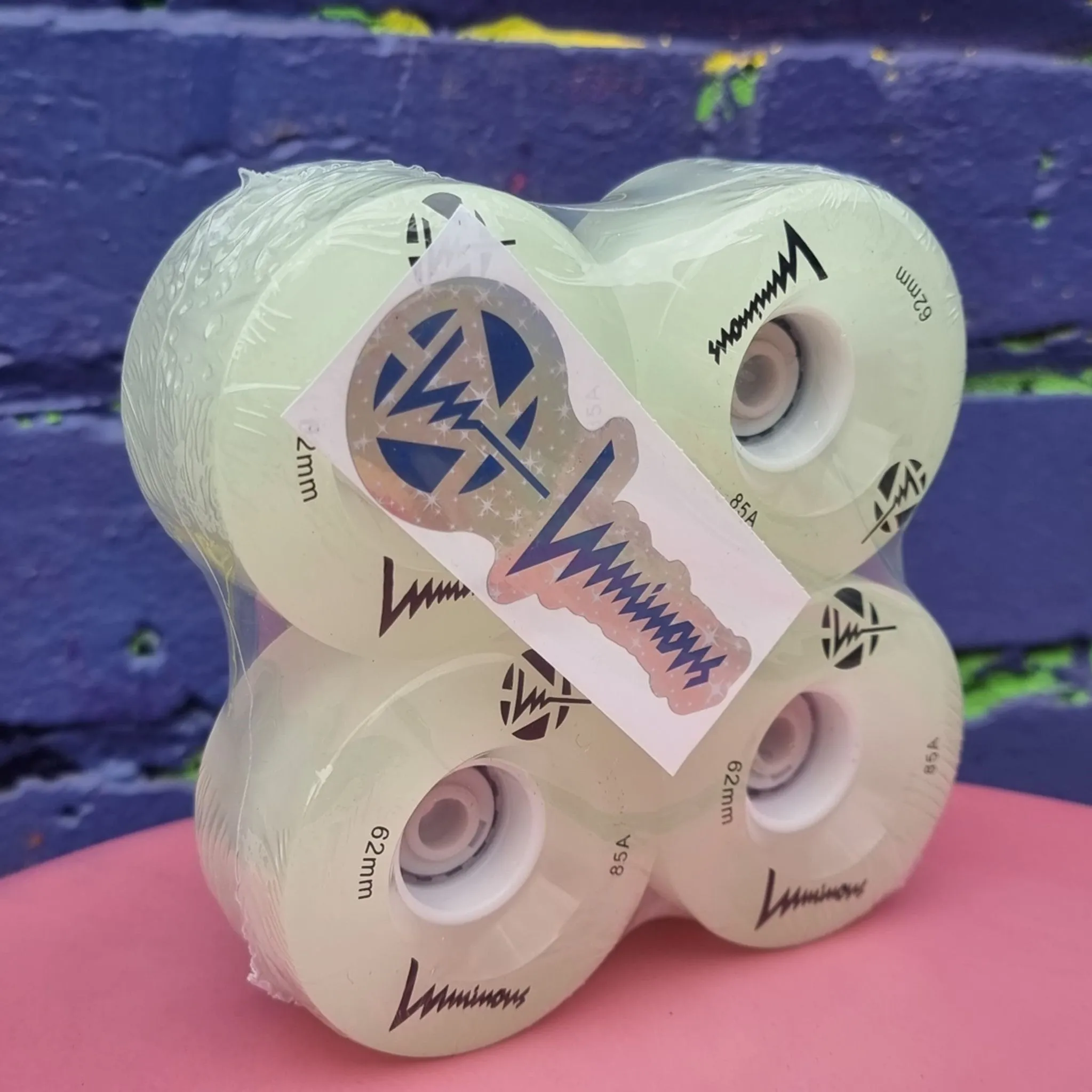 Luminous Light Up Quad Wheels White Glow 85A - 4 pack