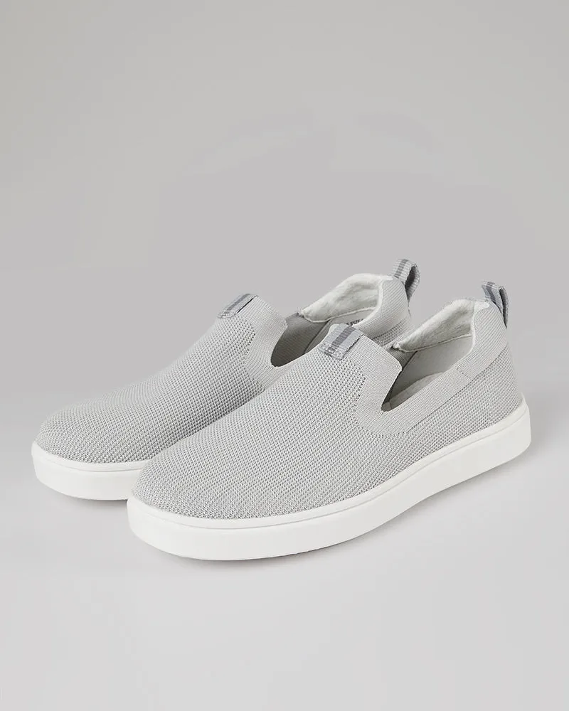 MEN'S FLEX KNIT SLIP-ON SNEAKERS