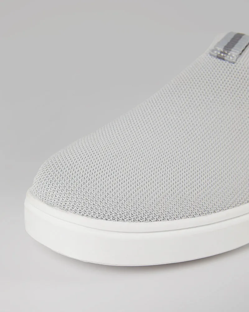 MEN'S FLEX KNIT SLIP-ON SNEAKERS