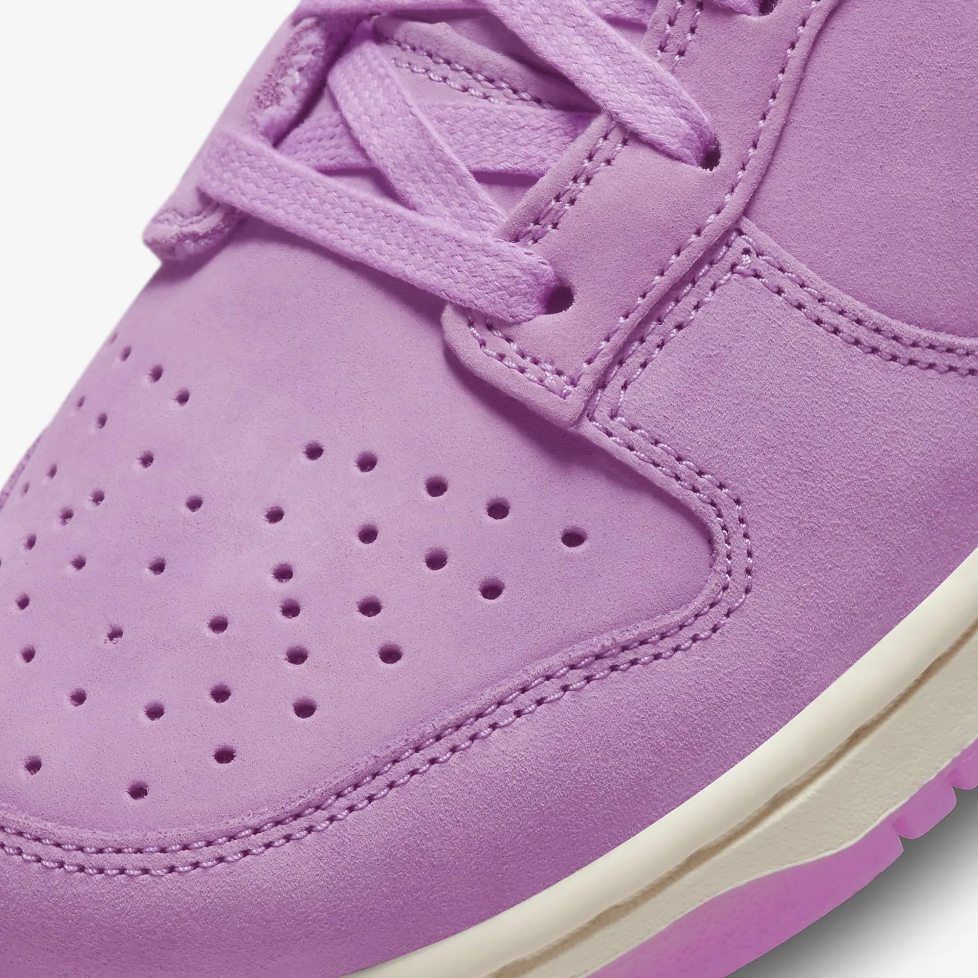 Nike | WMN'S DUNK LOW PREMIUM MF  { RUSH FUCHSIA/RUSH FUCHSIA-RUSH FUCHSIA