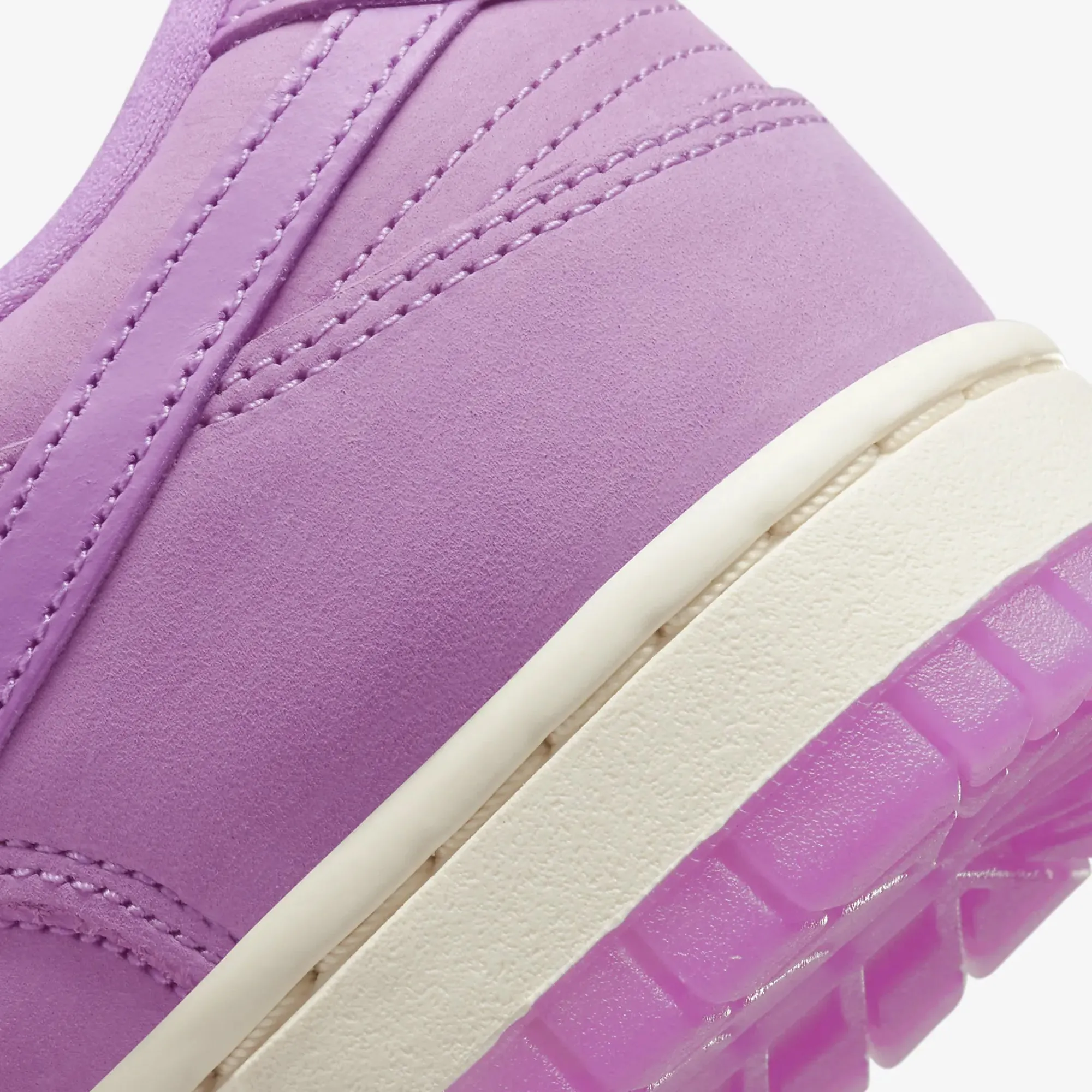 Nike | WMN'S DUNK LOW PREMIUM MF  { RUSH FUCHSIA/RUSH FUCHSIA-RUSH FUCHSIA