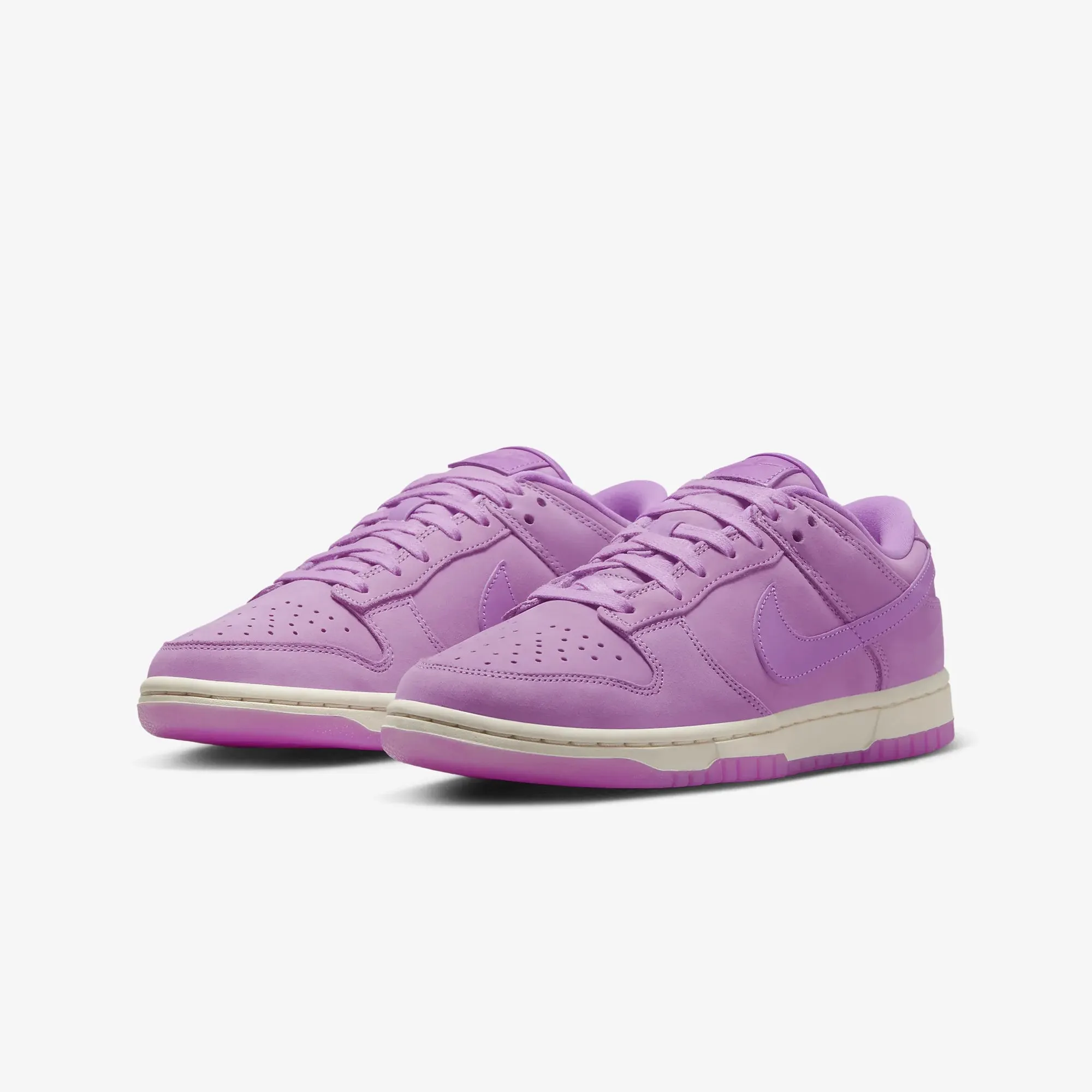 Nike | WMN'S DUNK LOW PREMIUM MF  { RUSH FUCHSIA/RUSH FUCHSIA-RUSH FUCHSIA