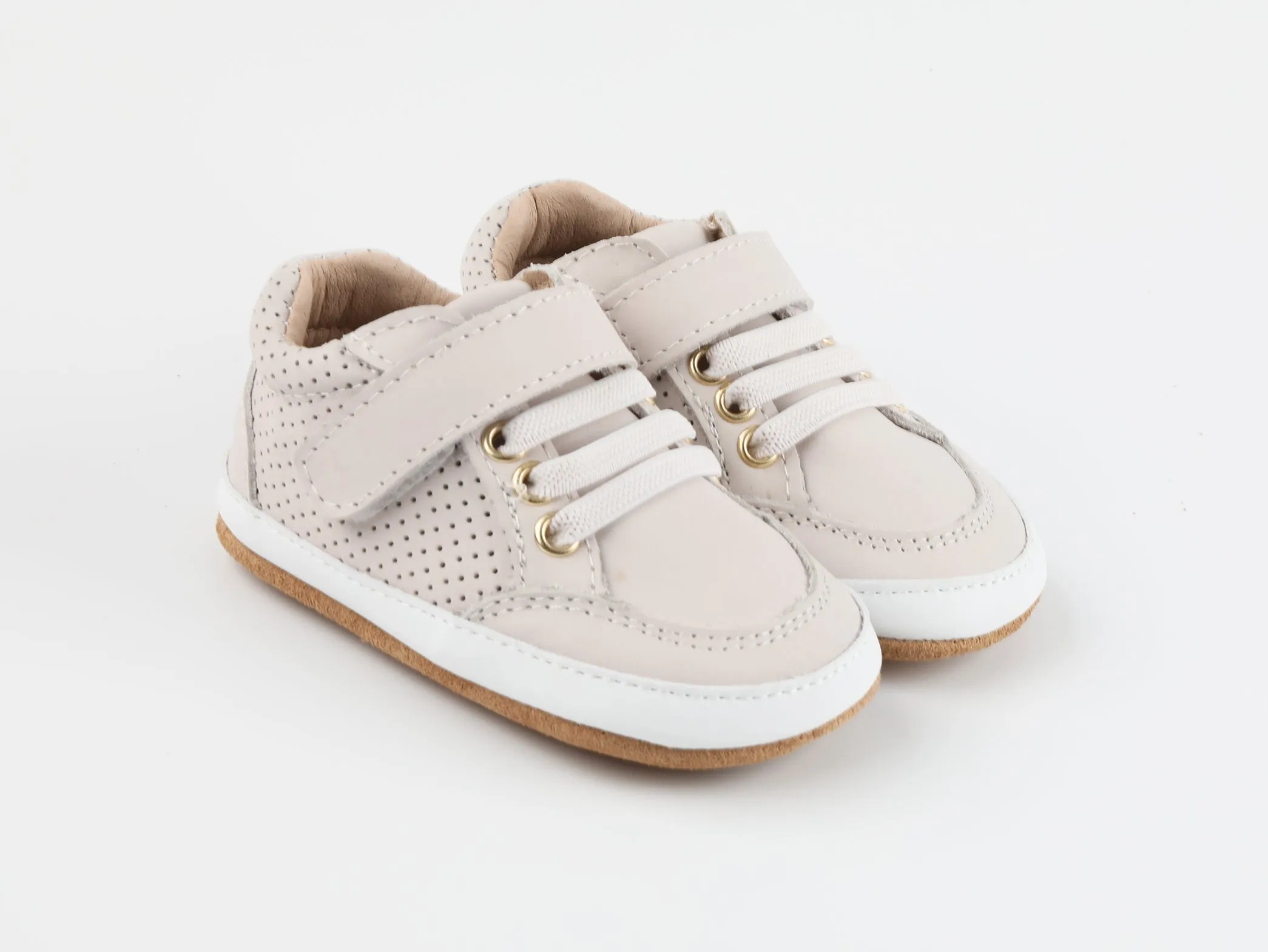 Play Perfect Bone Low Top {Premium Leather}