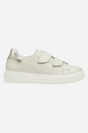 Seychelles Trading Places Sneakers in Off White