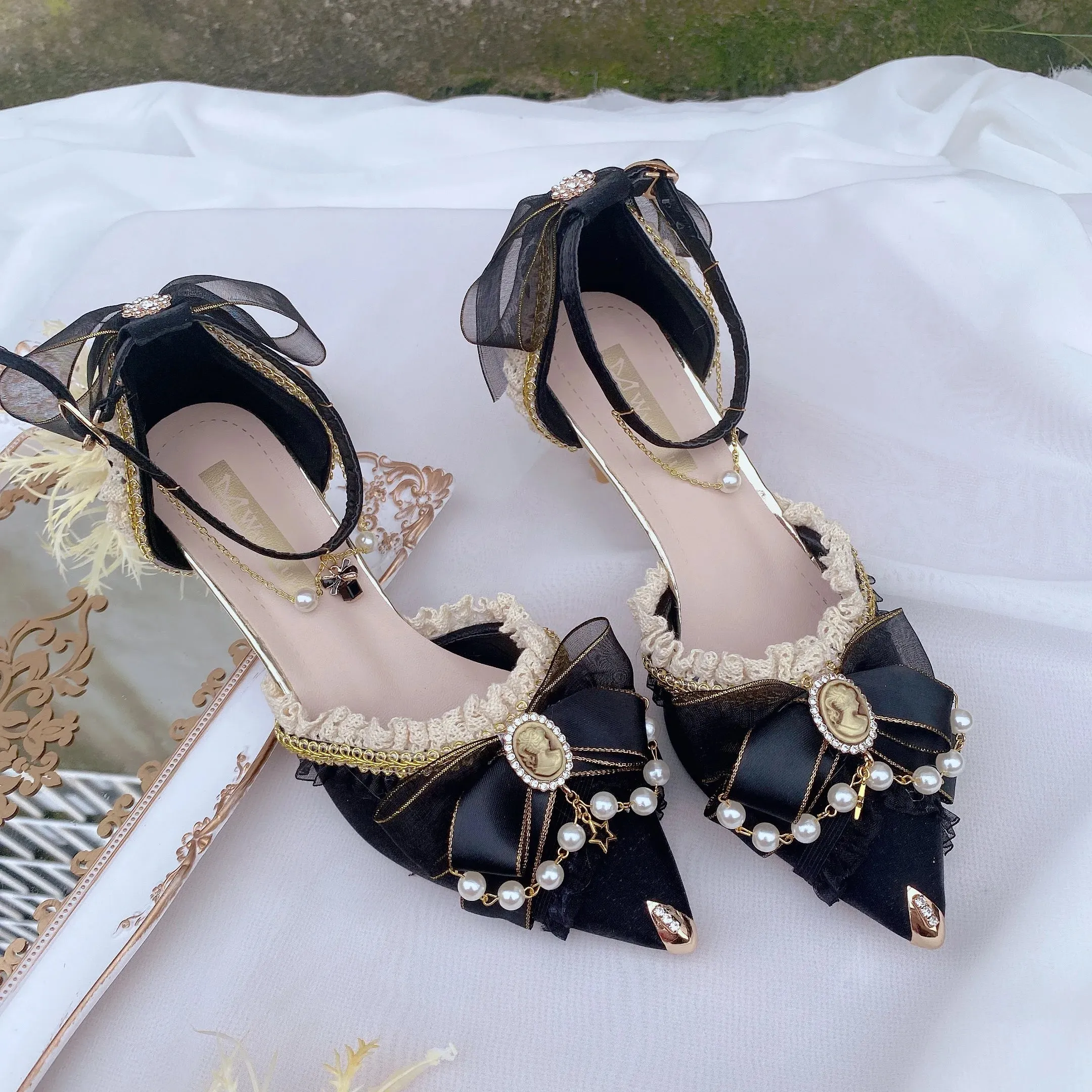 Sohiwoo Stage Performance Shoes Girl Lolita Handmade Black Pointed Thin Heels Elegant Flower Wedding High Heels Lo Shoes Gift For Daught