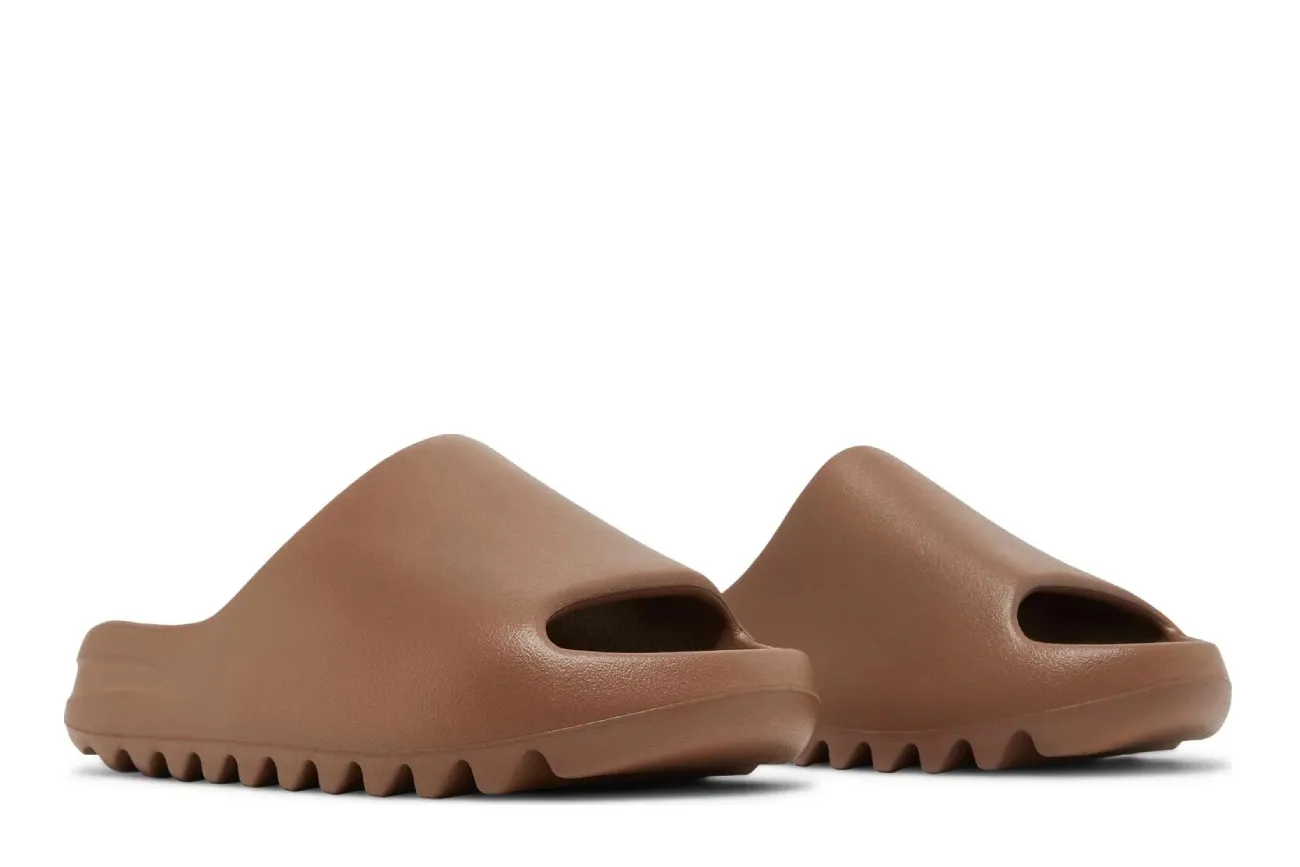 Yeezy Slides 'Flax'